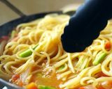 鮮蝦蘆筍義大利麵~蝦殼熬湯濃郁好滋味!(影片食譜)的食譜步驟7照片