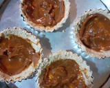 Foto del paso 3 de la receta: Tarta de coco y dulce de leche fit
