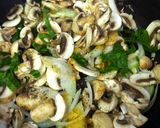 Foto del paso 2 de la receta: Champignons con epazote
