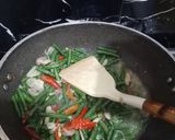 Foto langkah ke 3 dari resep Tumis Kacang Panjang tauge.