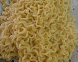 Foto langkah ke 1 dari resep Sosis gulung mie.
