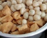Foto langkah ke 4 dari resep Cilok bumbu saos pedas.