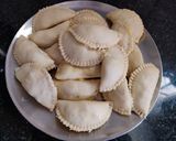 A picture of step 6 of Diwali special gujiya.