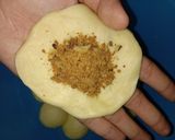 Foto langkah ke 5 dari resep Roti goreng isi abon.