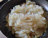 Foto del paso 1 de la receta: Arepa🫓con🧀🍯chori-queso🥯🥓🧅