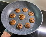 Foto langkah ke 4 dari resep Milo Cookies Teflon.