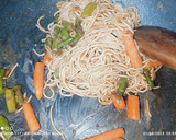 Foto del paso 6 de la receta: Udon con zanahorias, espárragos y erizos