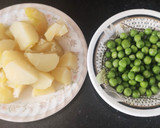 ஆலூ மட்டர் மசாலா கிரேவி (Aloo mattar gravy) ரெசிபி ஸ்டேப் 1 புகைப்படம்