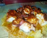Foto del paso 5 de la receta Pulpo a feira sobre parmentier de patata y lechuga de alga