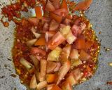 Foto langkah ke 3 dari resep Tahu Tomat Pedas.
