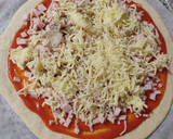 Foto del paso 3 de la receta: Pizza jamón York y queso