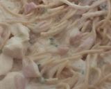 Foto del paso 3 de la receta: Fideos integrales con pollo, crema, verdeo y jamón