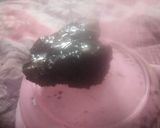 A picture of step 6 of Microwave Mini-Oreo cake (made with Oreo biscuits).