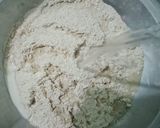 A picture of step 4 of Naram Naram Garam Garam Haseen Phulka.