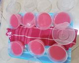 Foto langkah ke 4 dari resep Puding Susu Kedelai Merah Putih.