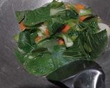 Foto langkah ke 2 dari resep Sayur Tumis Pakcoy Campur.