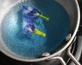 A picture of step 4 of Butterfly pea flower Drink.