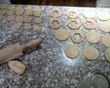 Foto del paso 3 de la receta: Galletitas Navideñas para regalar :)