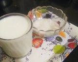 A picture of step 1 of Oreo delight shake.