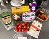 Foto del paso 1 de la receta: Cheesecake de pesto, tomate, aceitunas negras y pimiento asado (mambo Cecotec o a mano)