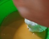 Foto langkah ke 5 dari resep Chiffon Cake Favorit.