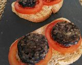 Foto del paso 5 de la receta Tostas de morcilla de Burgos y pimientos de Padrón