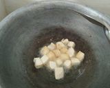 Foto langkah ke 2 dari resep Tumis Tahu Bayam.