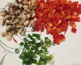 A picture of step 3 of Peas & Peppers Hearty Quiche.