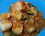 Foto del paso 3 de la receta: Bacalao con tomate, patatas y hierbas provenzales