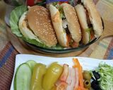 A picture of step 6 of Fresh vegetables burger.