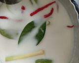 Foto langkah ke 2 dari resep Daun Singkong Santan Bening.