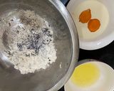 Hình bước làm 1 của món Bánh bông lan hoa đậu biếc