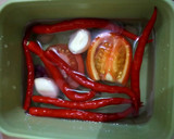 Foto langkah ke 2 dari resep Terong Teri Balado.