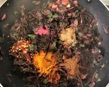 A picture of step 3 of Chingri Narkel diye Laal Shaag / Shaak.