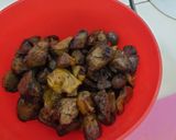 Foto langkah ke 2 dari resep Sambel Goreng Kentang-Ati ampela.