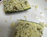 A picture of step 5 of Zucchini stuffed with cheesy Guacamole.