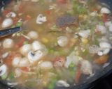 A picture of step 5 of Corn & Mix Vegetable Oats Soup.