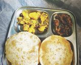 A picture of step 9 of Picnic Wale Aloo.
