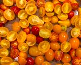 Une image de l'étape 1 de Clafoutis tomates cerises.