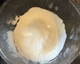 A picture of step 1 of Feed the 5000 Apple Crumble.