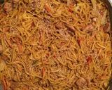 A picture of step 6 of Chicken chow Mein.