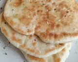 Foto del paso 4 de la receta Caponata siciliana con bacalao empanado sobre pan Naan