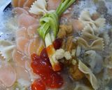 Foto langkah ke 3 dari resep Seblak Pentol.
