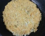 Foto langkah ke 3 dari resep Dadar Nasi Simpel.
