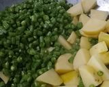 A picture of step 2 of French beans ki sabji.