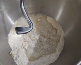 Foto langkah ke 1 dari resep Ham and Cheese Loaf Bread.