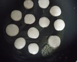 A picture of step 3 of Mini banana pancakes#+3 ingredientchallenge.