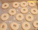 A picture of step 6 of Soft & fluffy donuts.