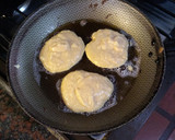 Foto del paso 3 de la receta: Torrejas de papa y queso pategras