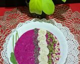 A picture of step 4 of Dragon Fruit Smoothie Bowl.